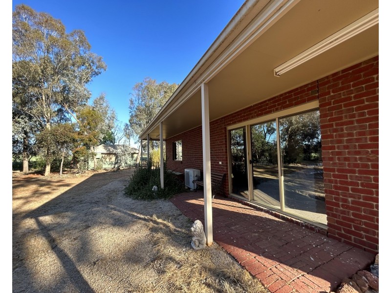 82 RATCLIFFS ROAD, Berrigan NSW 2712
