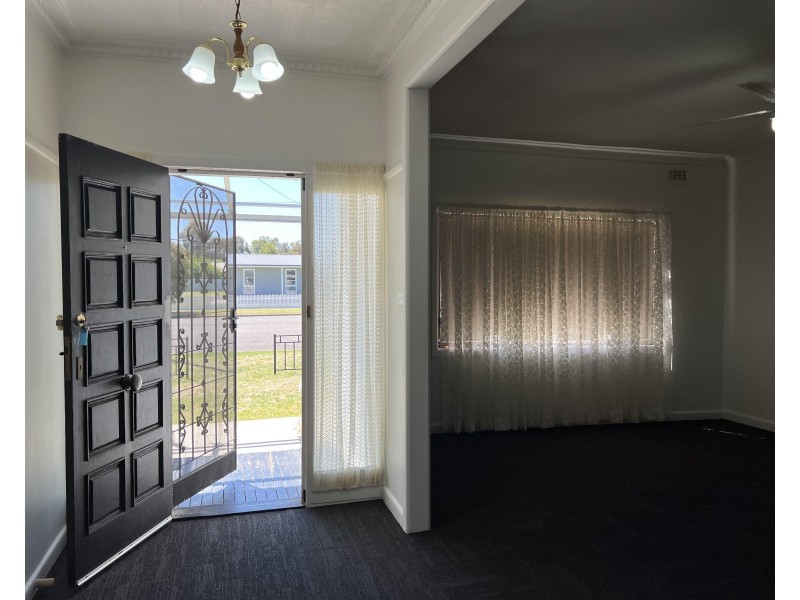 122 Mahonga Street, Jerilderie NSW 2716