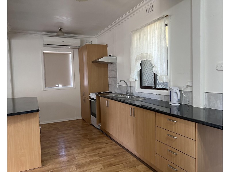 122 Mahonga Street, Jerilderie NSW 2716