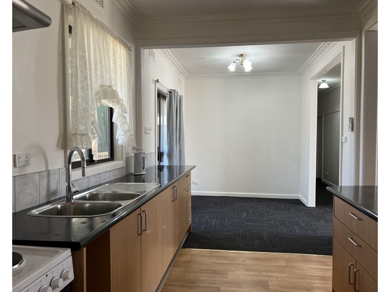 122 Mahonga Street, Jerilderie NSW 2716