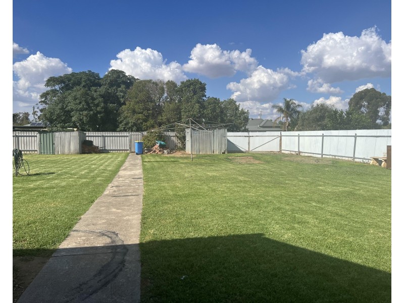 6-8 Hayes Street, Berrigan NSW 2712