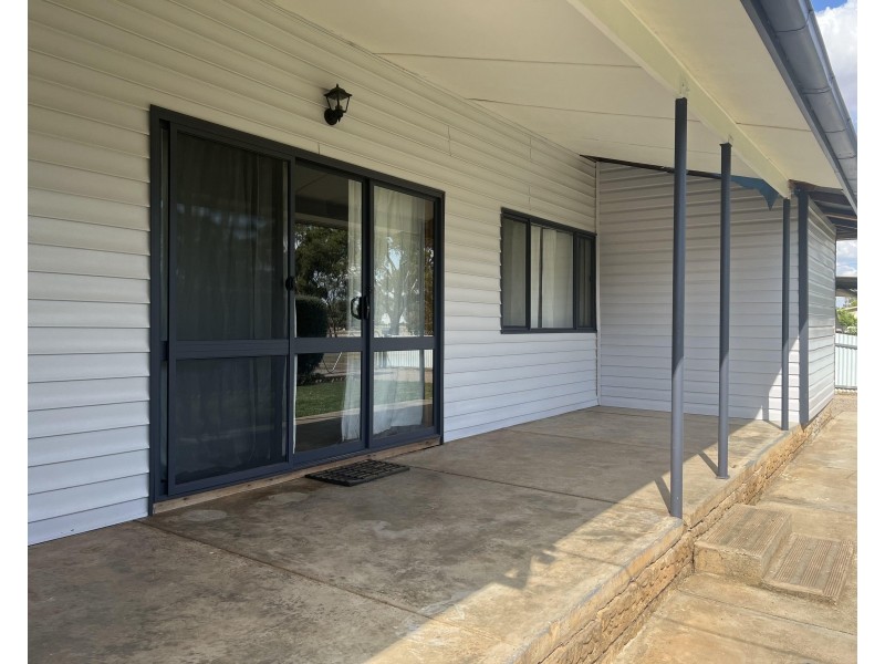 6-8 Hayes Street, Berrigan NSW 2712