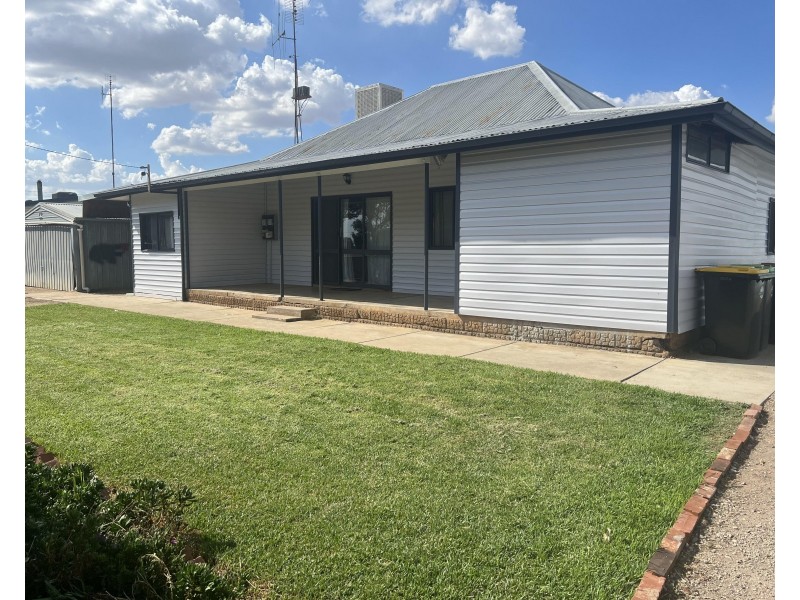 6-8 Hayes Street, Berrigan NSW 2712