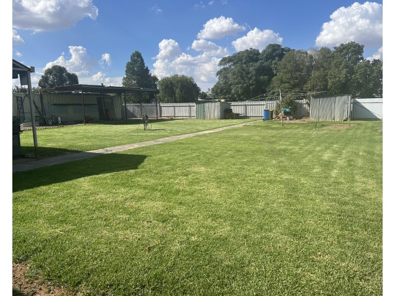 6-8 Hayes Street, Berrigan NSW 2712