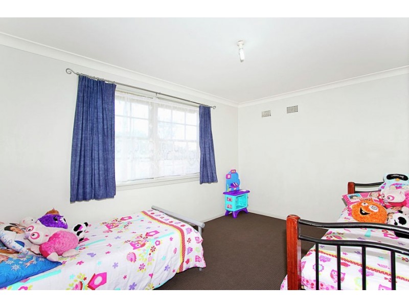 3 Forrester Road, Lethbridge Park NSW 2770