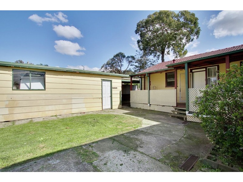 3 Forrester Road, Lethbridge Park NSW 2770