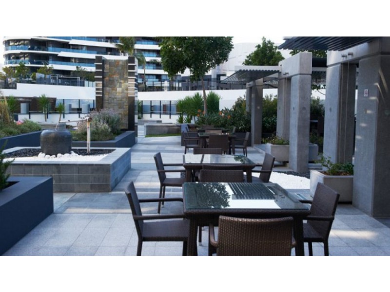 4202 / 1 Oracle Boulevard, Broadbeach QLD 4218