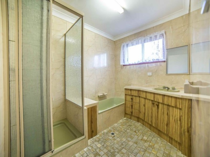 88 WEST BURLEIGH ROAD, Burleigh Heads QLD 4220