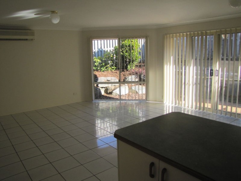 19 LANCASHIRE DRIVE, Mudgeeraba QLD 4213