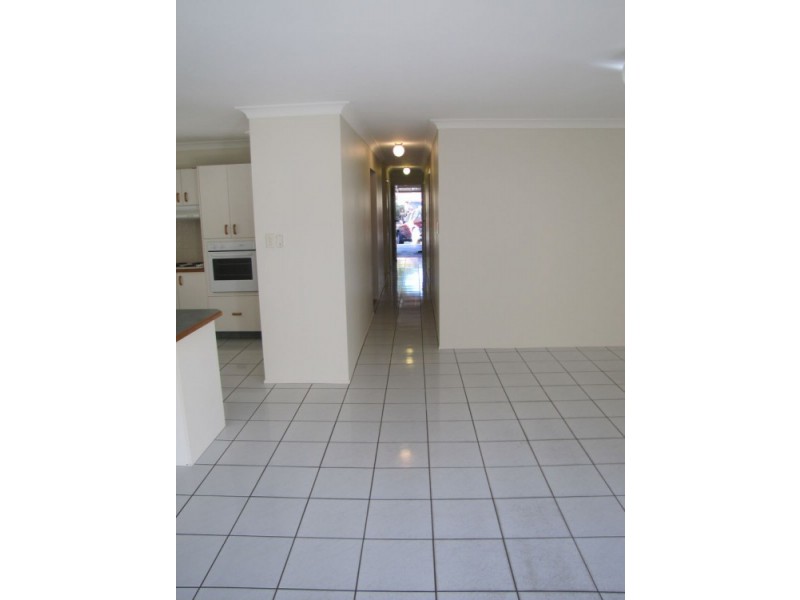 19 LANCASHIRE DRIVE, Mudgeeraba QLD 4213