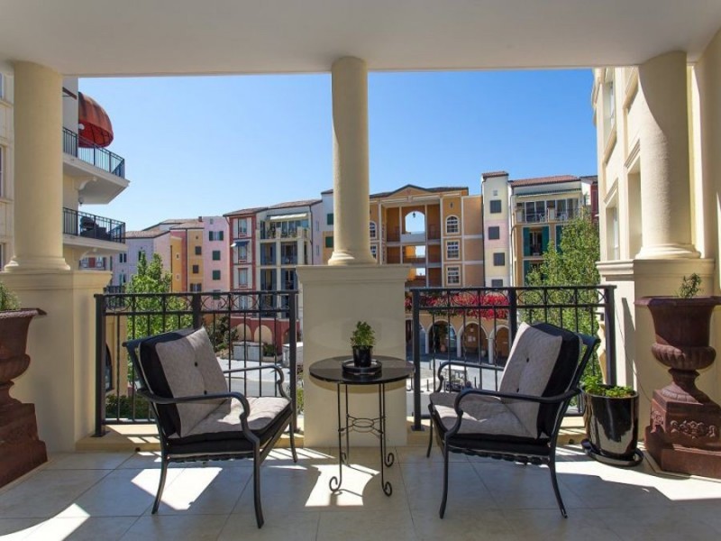 1027/3029 The Boulevard, Carrara QLD 4211