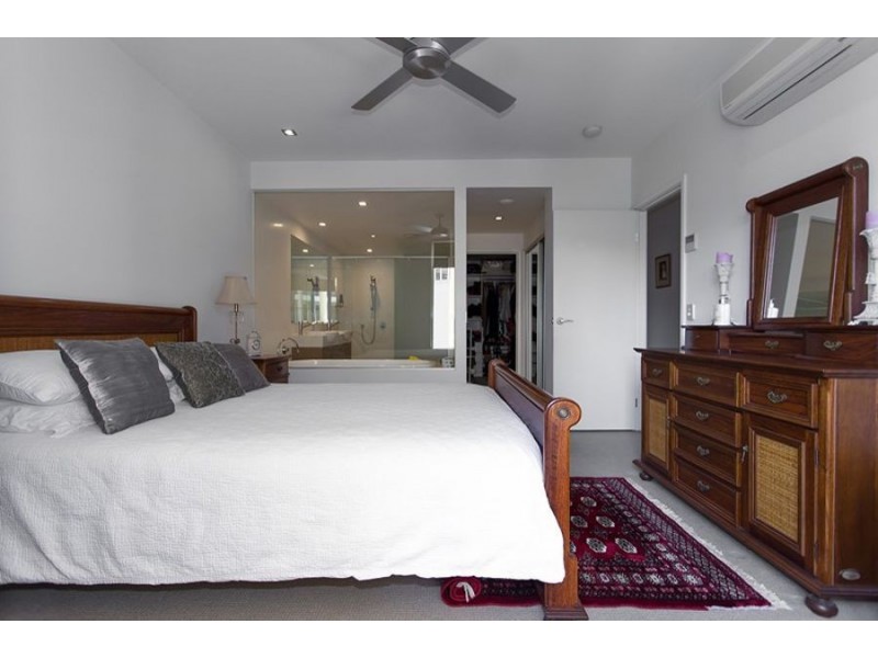 1027/3029 The Boulevard, Carrara QLD 4211