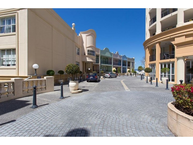 1027/3029 The Boulevard, Carrara QLD 4211
