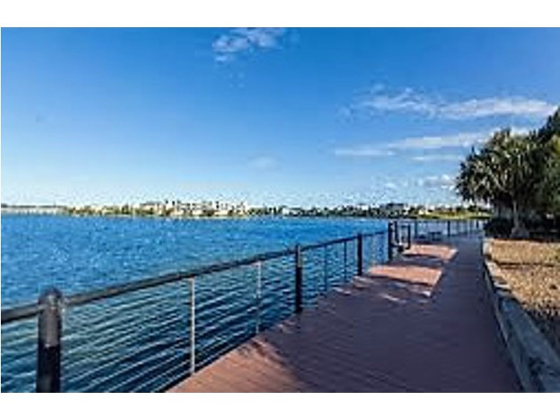 1027/3029 The Boulevard, Carrara QLD 4211