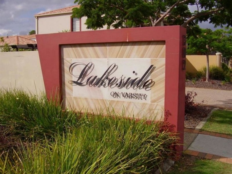 12 / 302 CHRISTINE AVENUE, Varsity Lakes QLD 4227