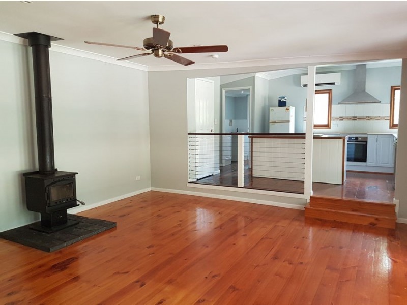 18 MALENY STREET, Landsborough QLD 4550