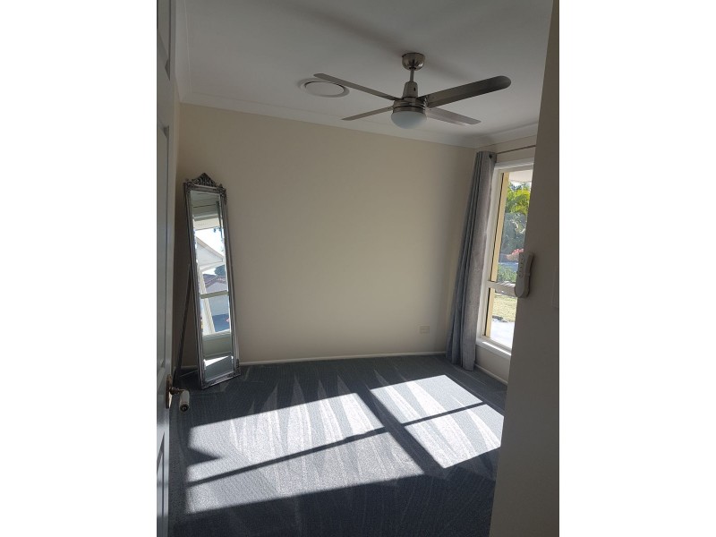 19 LANCASHIRE DRIVE, Mudgeeraba QLD 4213