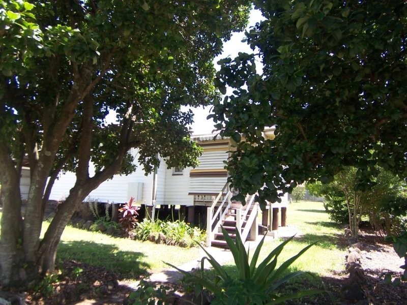 5 Hayes Street, Brassall QLD 4305