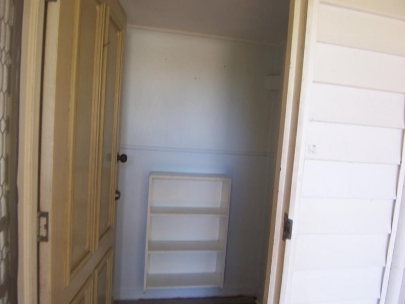 5 Hayes Street, Brassall QLD 4305