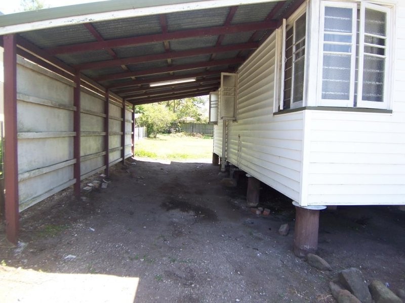 5 Hayes Street, Brassall QLD 4305