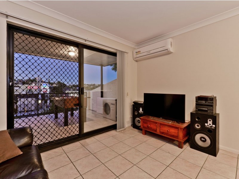 4/8 Palmer Street, Greenslopes QLD 4120