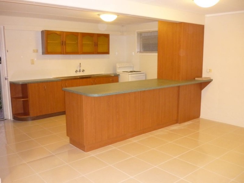 23 Valentia Street, Mansfield QLD 4122