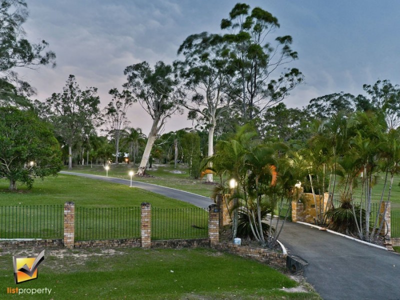 316 Teviot Rd, Carbrook QLD 4130