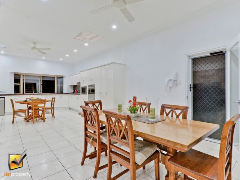 316 Teviot Rd, Carbrook QLD 4130