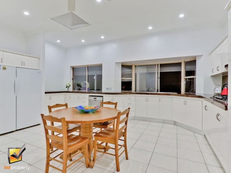 316 Teviot Rd, Carbrook QLD 4130