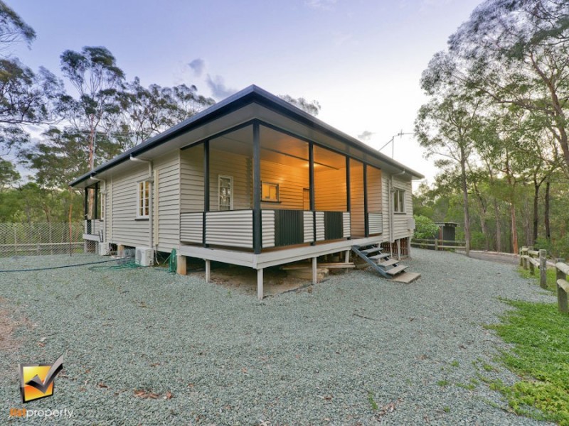 227 Randle Rd, Buccan QLD 4207