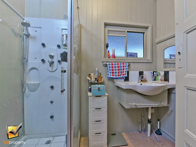227 Randle Rd, Buccan QLD 4207