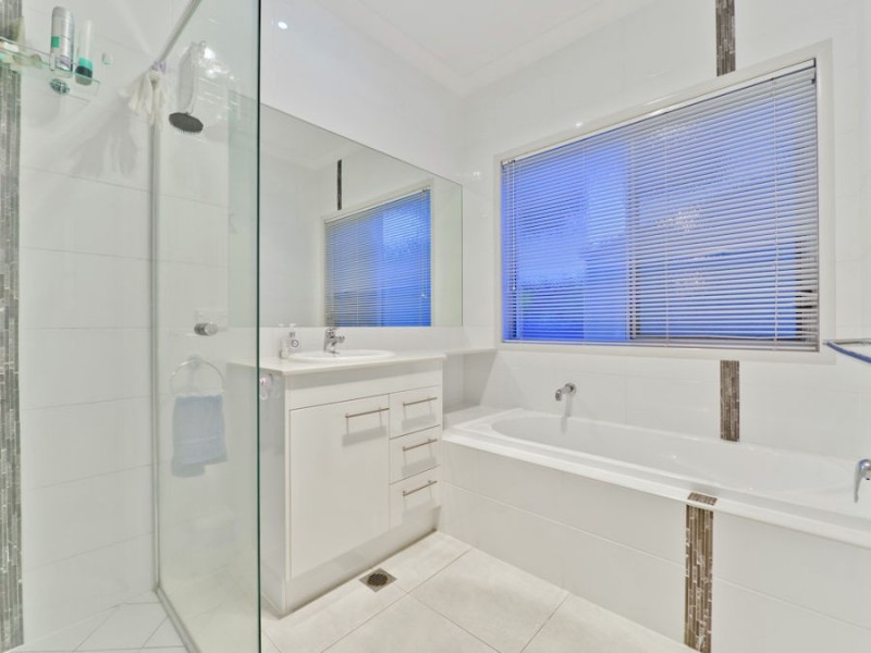 50 Monash Road, Tarragindi QLD 4121