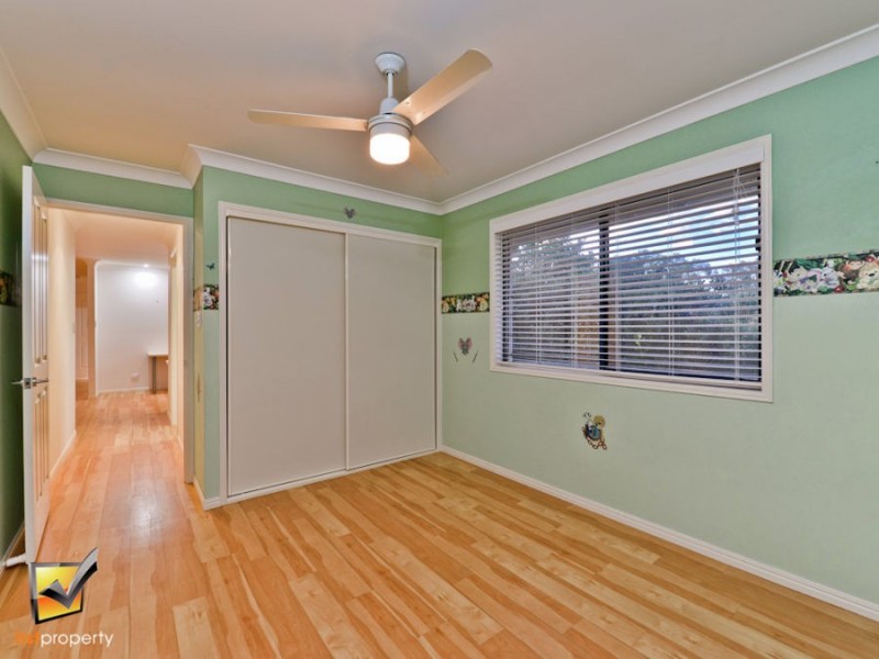 4 Dunnart Rd, Greenbank QLD 4124