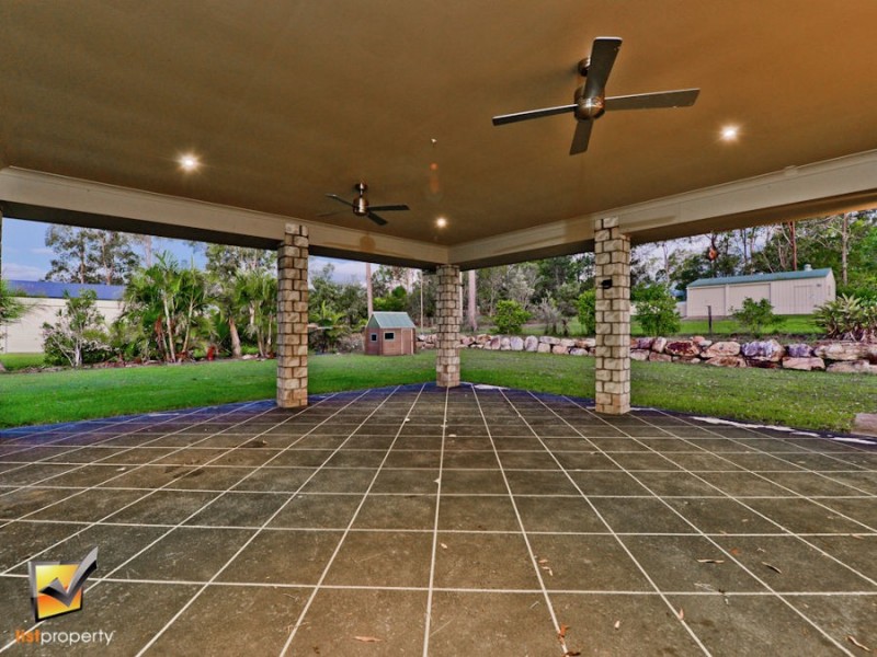 4 Dunnart Rd, Greenbank QLD 4124