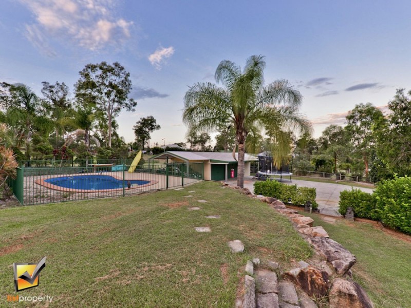 5 Bellbird Dr, Greenbank QLD 4124