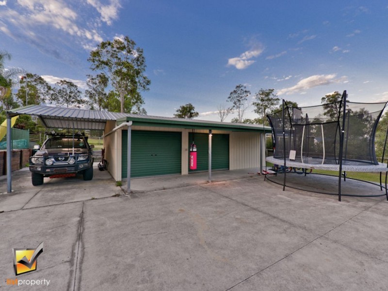 5 Bellbird Dr, Greenbank QLD 4124