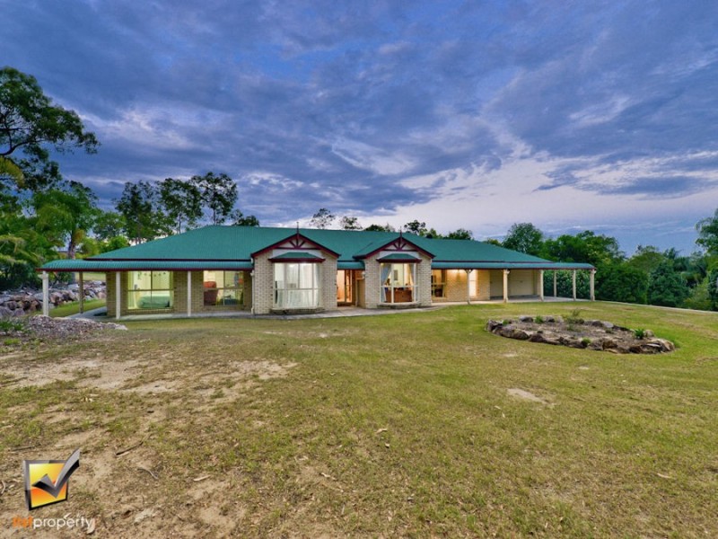 5 Bellbird Dr, Greenbank QLD 4124