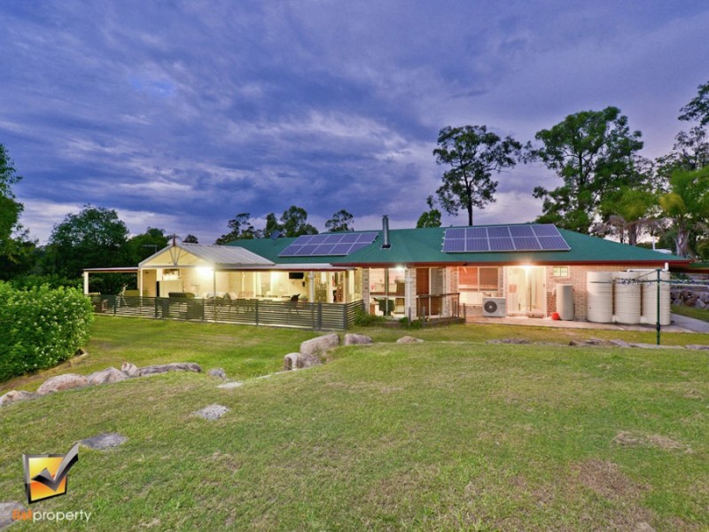 5 Bellbird Dr, Greenbank QLD 4124