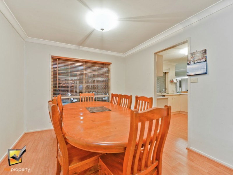 8 Sabak St, Tanah Merah QLD 4128