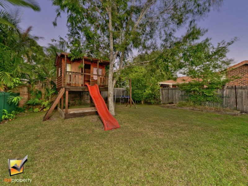 8 Sabak St, Tanah Merah QLD 4128