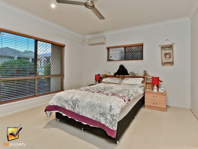 64 Nullarbor Circuit, Forest Lake QLD 4078