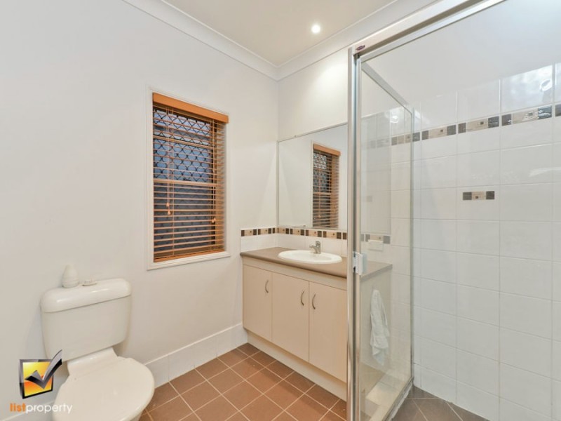 64 Nullarbor Circuit, Forest Lake QLD 4078