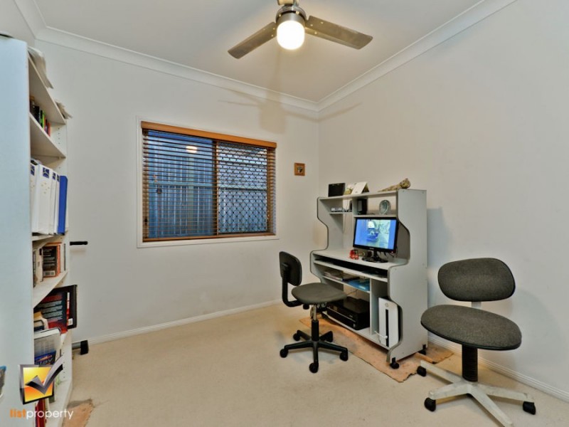 64 Nullarbor Circuit, Forest Lake QLD 4078