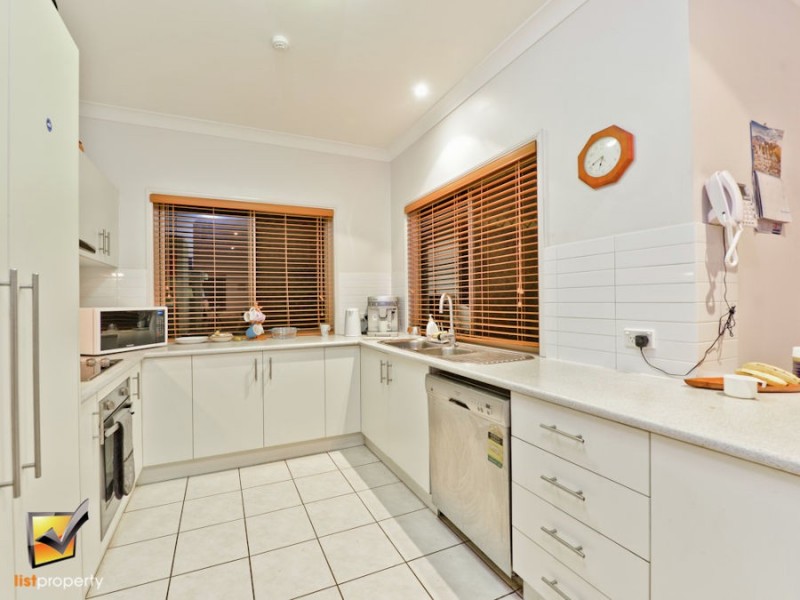 64 Nullarbor Circuit, Forest Lake QLD 4078