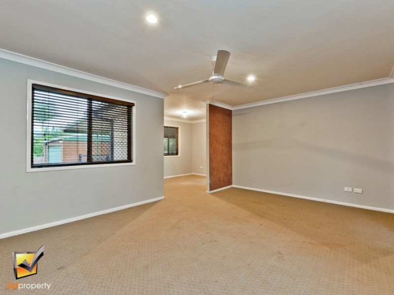 6 Alison St, Boronia Heights QLD 4124