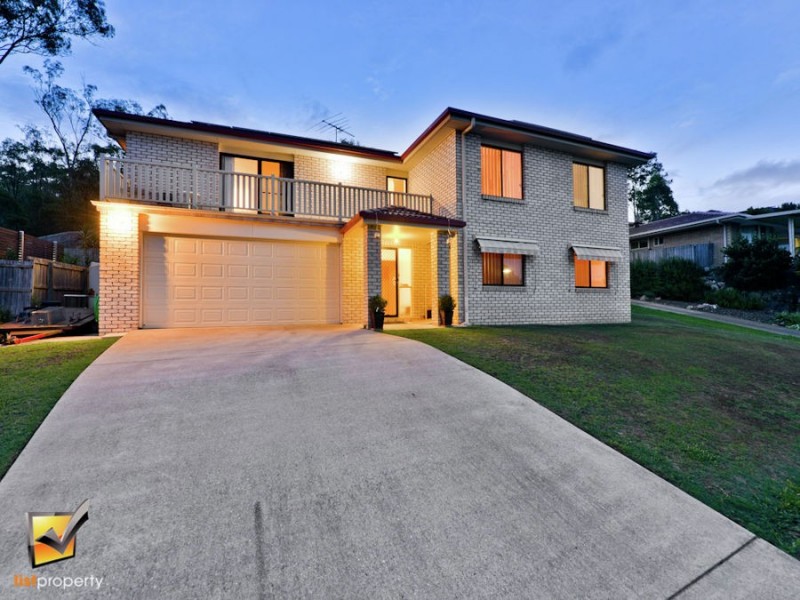 4 Vromans Court, Edens Landing QLD 4207