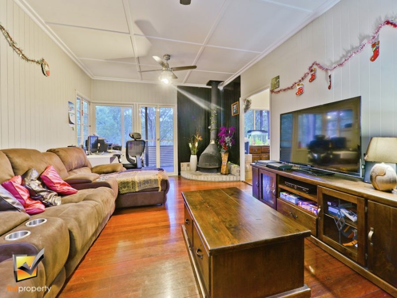 227 Randle Rd, Buccan QLD 4207