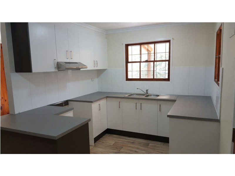 96 Station Road, Loganlea QLD 4131