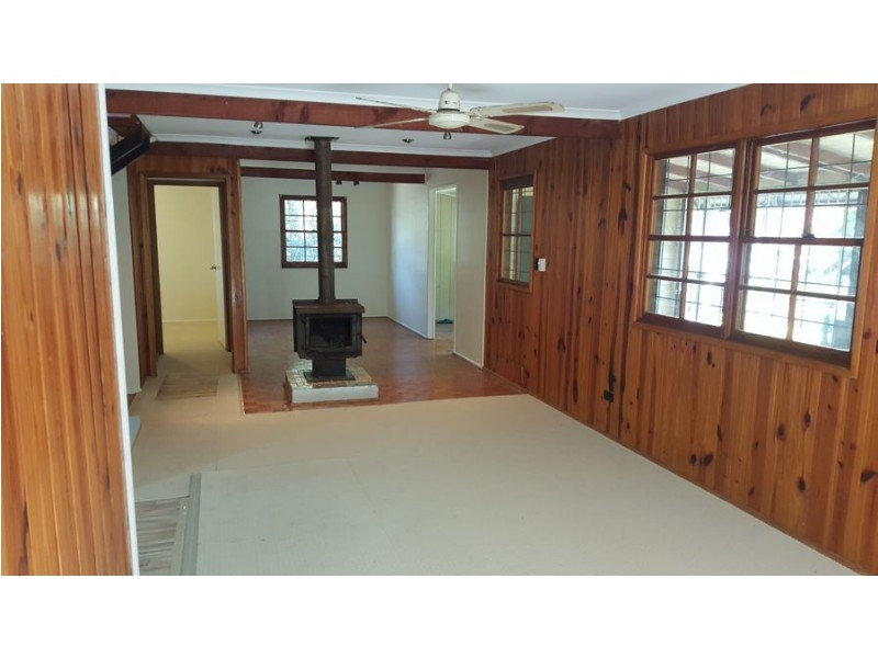 96 Station Road, Loganlea QLD 4131