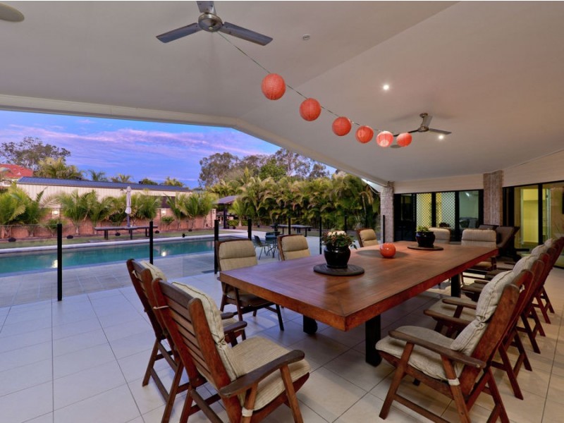 26 Victor St, Boronia Heights QLD 4124